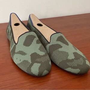 Olive Green Camo Loafers Size 9